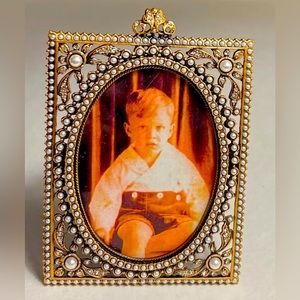 Edgar Berebi Limited Edition DUCHESS Frame